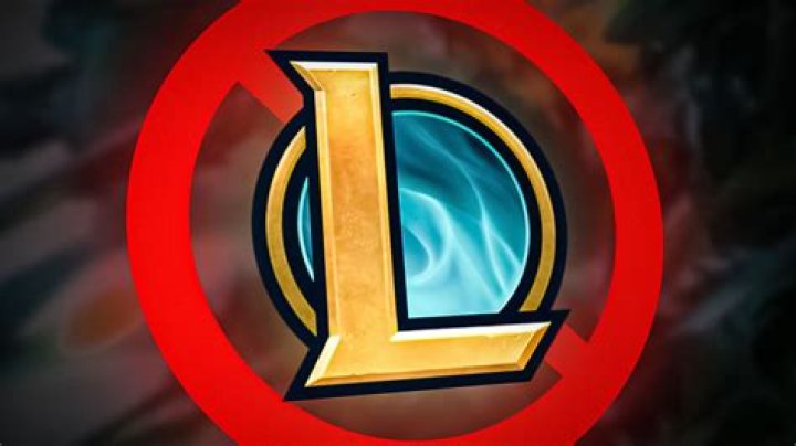 How long does a game of league of legends last