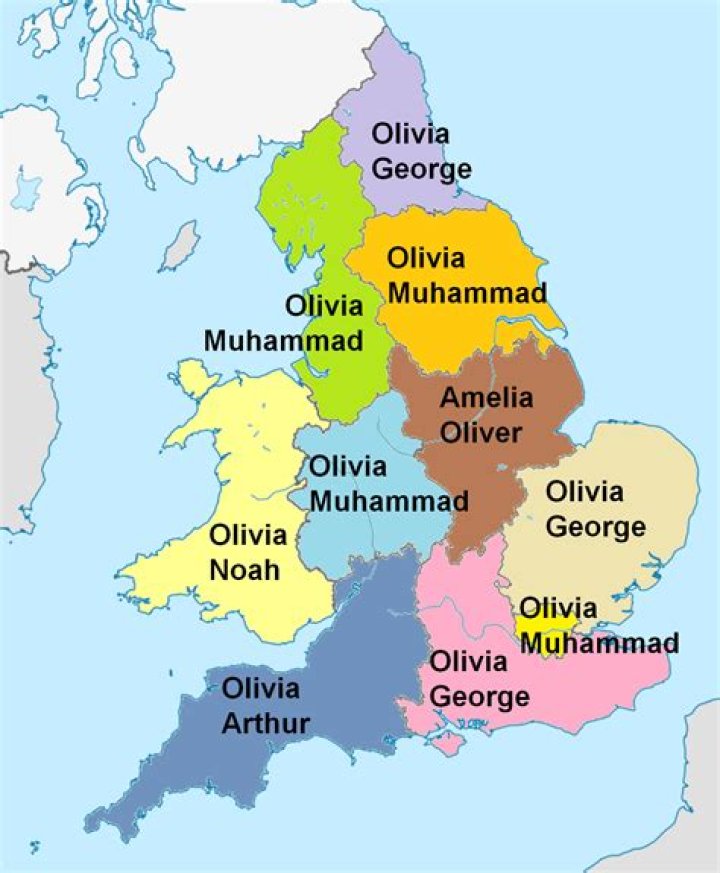 How many middle names can you have UK?