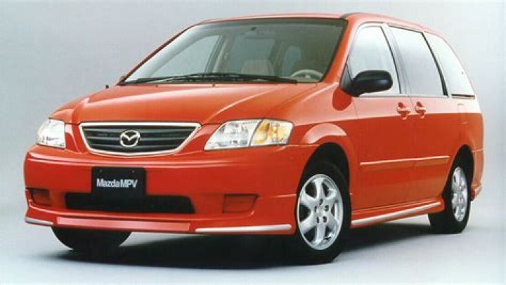 How much is a 2000 Mazda MPV worth?