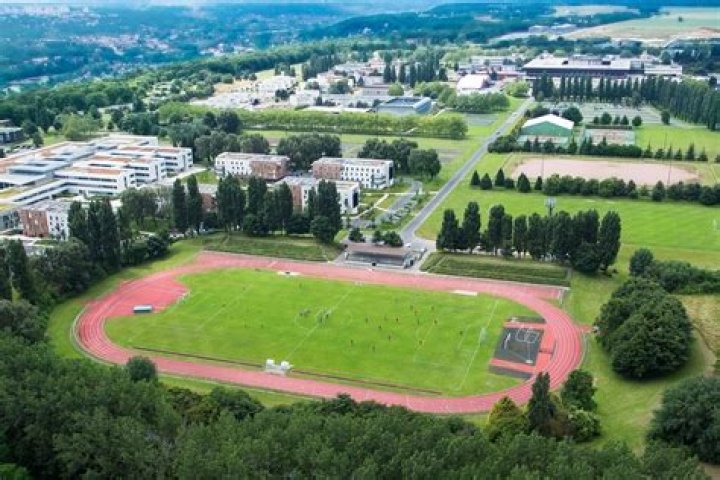 Where is ecole polytechnique?